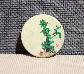 亮寶樓文創(chuàng) 當(dāng)苗威的畫(huà)筆遇上藝術(shù)衍生品，一場(chǎng)美學(xué)生活的重構(gòu)